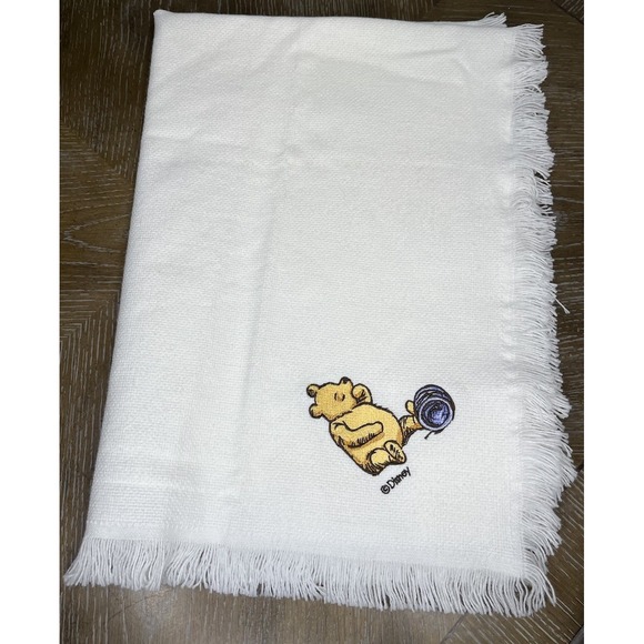 Goodwin Weavers‎ Winnie the Pooh Baby Blanket Disney Embroidered White Fringe - Picture 1 of 5